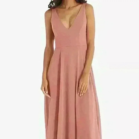 After Six V-Neck Chiffon Maxi Dress - Color: Desert Rose - Size: 6 - Picture 1 of 9